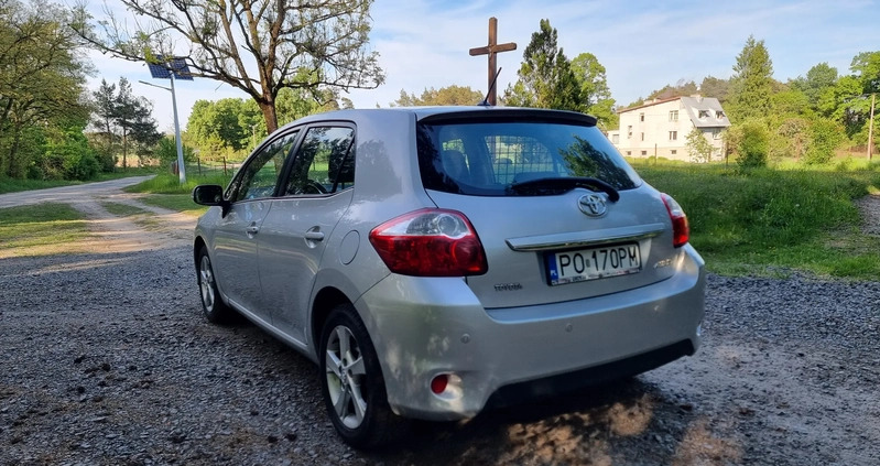 Toyota Auris cena 19999 przebieg: 248000, rok produkcji 2010 z Poznań małe 172